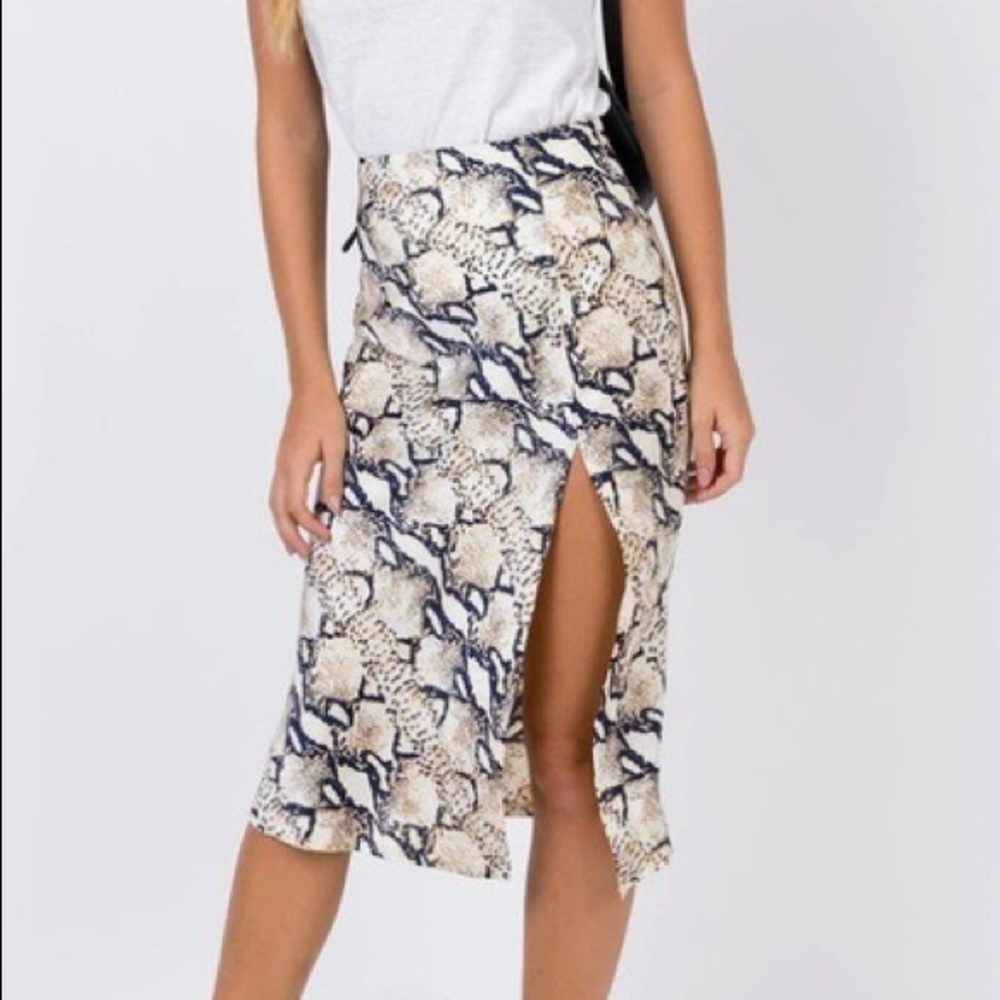 Stylish Snake Print Midi Skirt